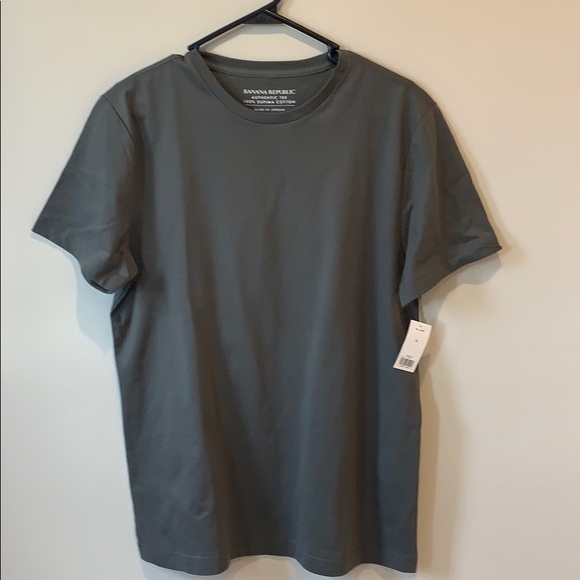 Banana Republic Other - Men’s supination t-shirt - NWT